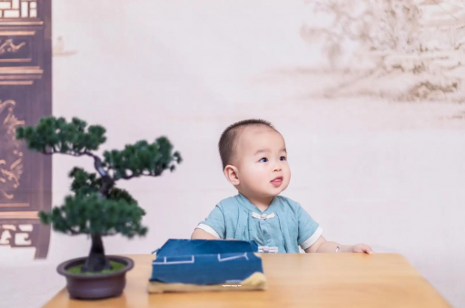 三明八个月宝宝可以吃盐吗